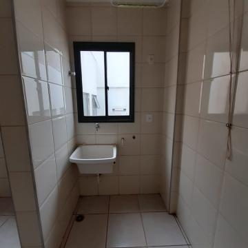 Alugar Apartamento / Padrão em Ribeirão Preto R$ 900,00 - Foto 9