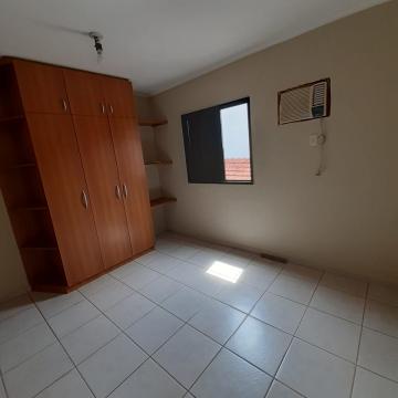 Alugar Apartamento / Padrão em Ribeirão Preto R$ 900,00 - Foto 16