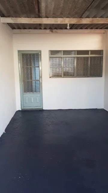 Alugar Casa / Padrão em Ribeirão Preto R$ 750,00 - Foto 2