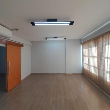 Alugar Comercial / Sala em Ribeirão Preto R$ 800,00 - Foto 4