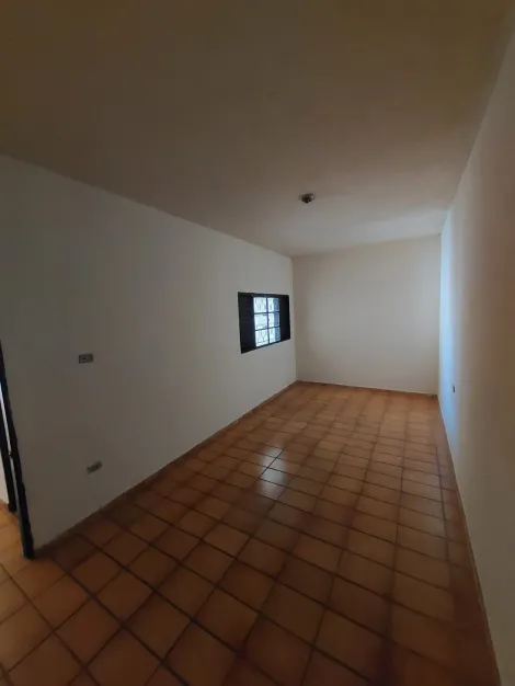 Alugar Casa / Padrão em Ribeirão Preto R$ 700,00 - Foto 6