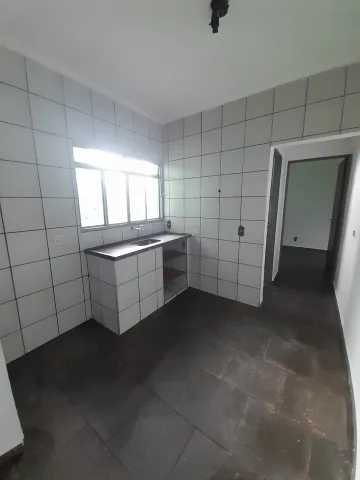 Alugar Casa / Padrão em Ribeirão Preto R$ 700,00 - Foto 5