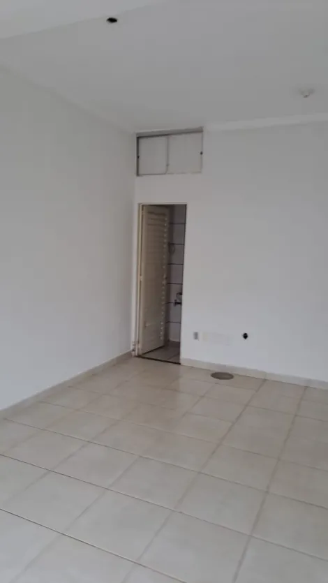 Alugar Comercial / Salão em Ribeirão Preto R$ 700,00 - Foto 3