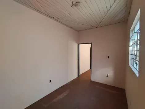 Alugar Casa / Sobrado em Ribeirão Preto R$ 850,00 - Foto 5