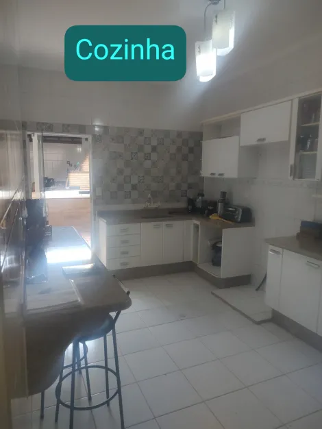 Comprar Casa / Padrão em Brodowski R$ 550.000,00 - Foto 6