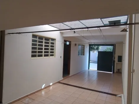 Alugar Casa / Padrão em Ribeirão Preto R$ 1.100,00 - Foto 3