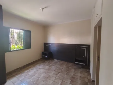 Alugar Casa / Padrão em Ribeirão Preto R$ 1.100,00 - Foto 7