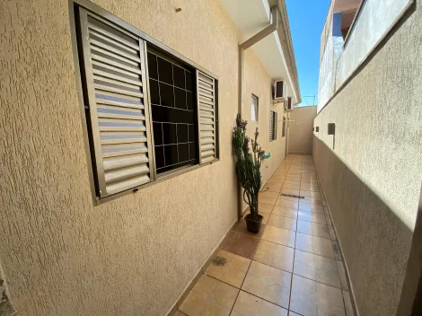 Alugar Casa / Padrão em Ribeirão Preto R$ 1.500,00 - Foto 16