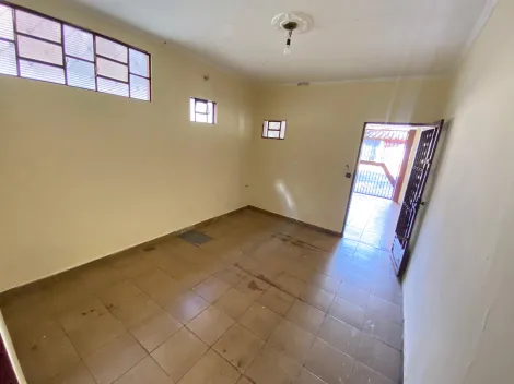 Alugar Casa / Padrão em Ribeirão Preto R$ 1.100,00 - Foto 4