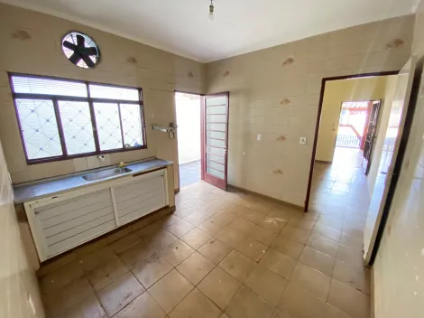 Alugar Casa / Padrão em Ribeirão Preto R$ 1.100,00 - Foto 3